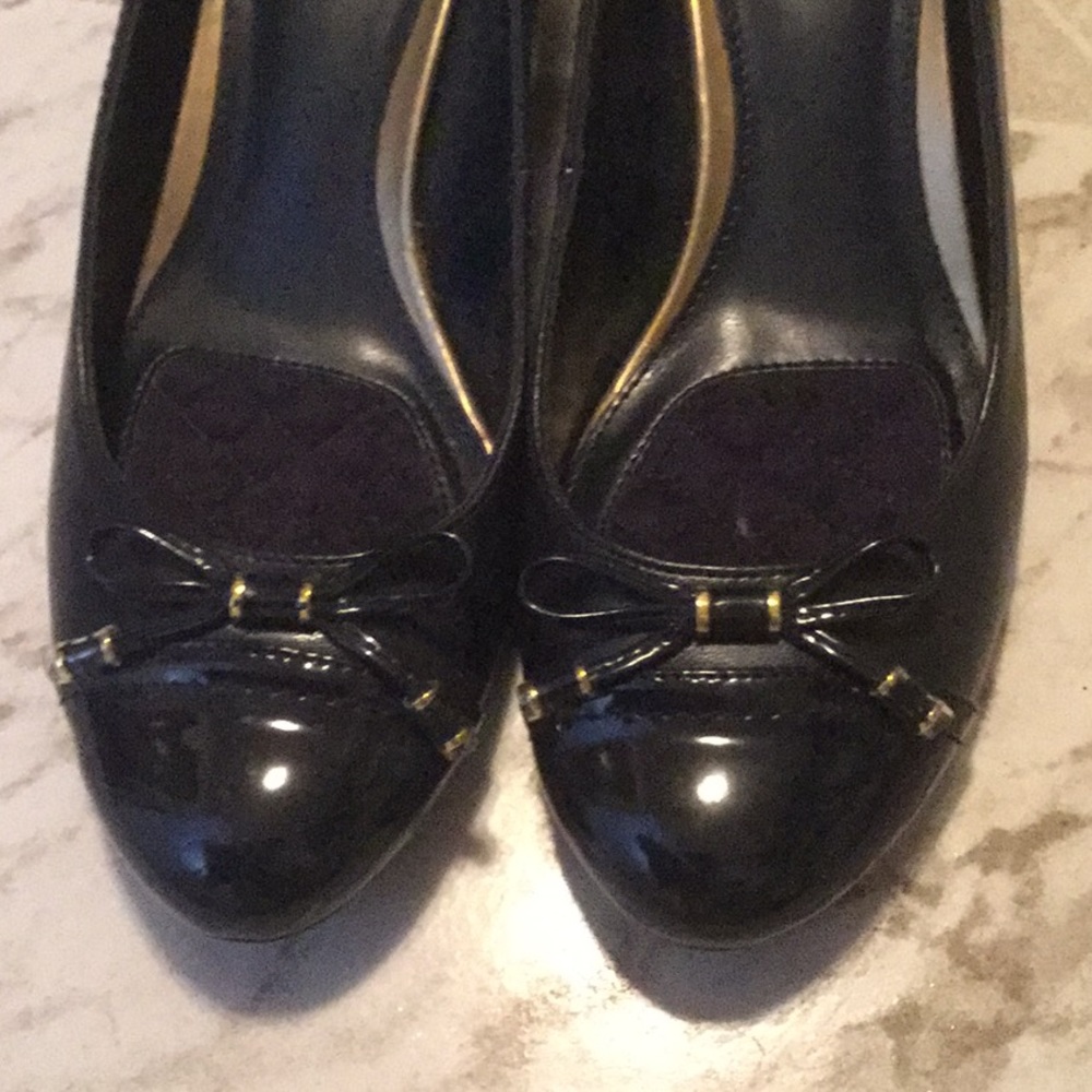 Chaps wedge ballerina style patent navy shoes